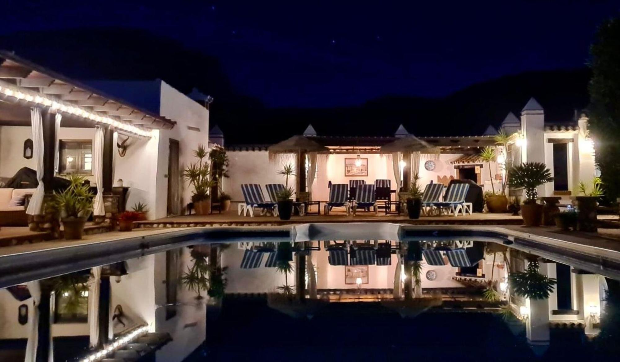 Pasa Fina, Luxury Holiday Retreat Villanueva del Trabuco Luaran gambar
